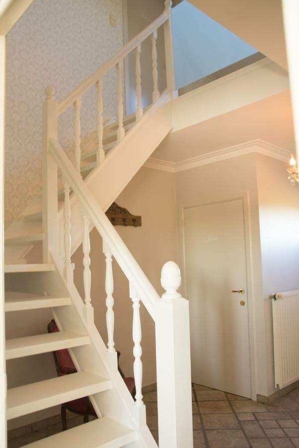 'Op De Borgt' Met Finse Grill Kota Villa Wellen ภายนอก รูปภาพ